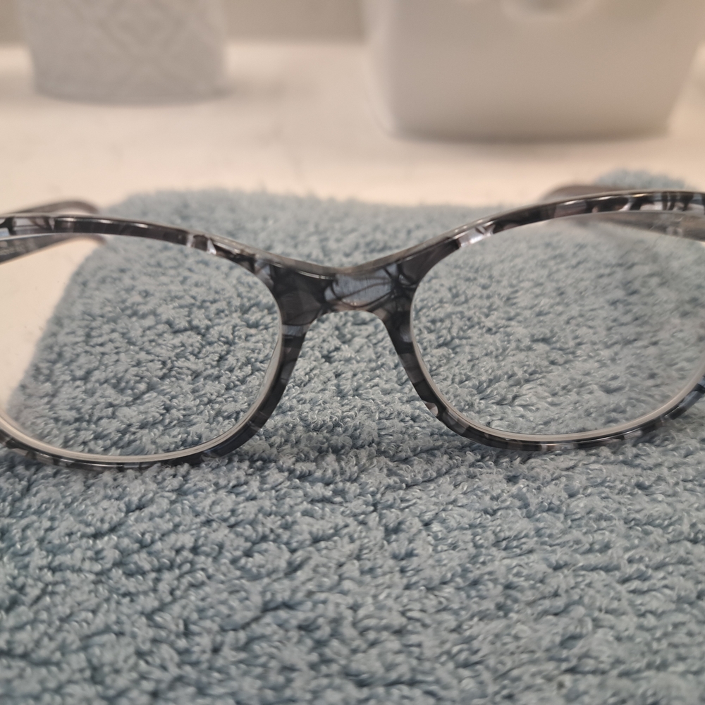 Karen Kane Gray Rectangular Glasses - image 1